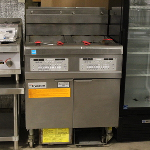 lot 34 image: Double Fryer