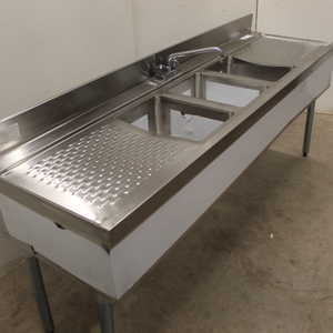 lot 37 image: 3-Bay Stainless Bar Sink - NEW