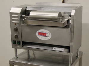 lot 39 image: Toaster wButterer - NEW