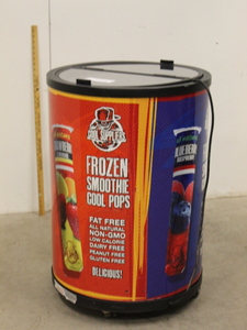 lot 44 image: Merchandiser Freezer for Novelty Items