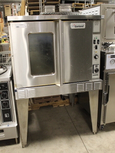 lot 71 image: Convection Oven