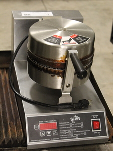 lot 74 image: Electric Waffle Maker