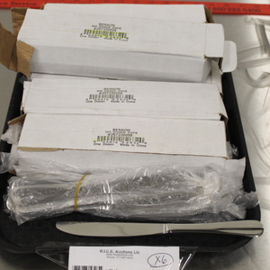 lot 138 image: Dinner Knives - NEW