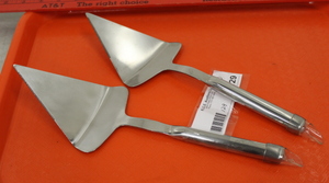 lot 129 image: Pie  Cake Servers - NEW