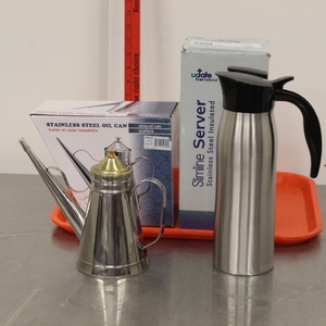 lot 122 image: Server  and Oil Can - NEW