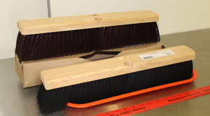 lot 108 image: Broom Heads - NEW