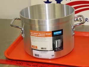 lot 89 image: Stock Pot - NEW