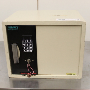 lot 181 image: Brinks Home Security Safe