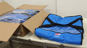 lot 198 image: Pizza Delivery Bags - NEW  -  Bring it hot