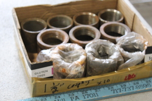 lot 280 image: 1-12 Couplings