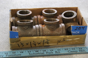 lot 284 image: Reducing Ts - 1-12 x 1-14 x 1-12