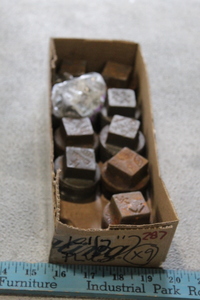lot 287 image: 1-12 Plugs