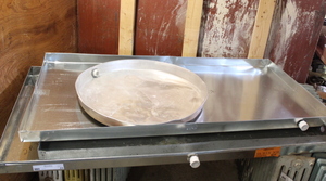 lot 23 image: Drain Pans - New
