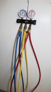 lot 50 image: CPS Manifold Gauges