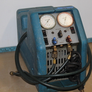 lot 54 image: Promax Refrigerant Recovery Machine