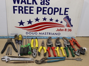 lot 71 image: Nice Tool Lot