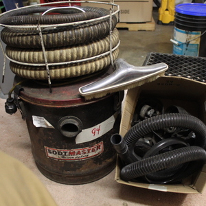 lot 94 image: Soot Master Vacuum Cleaner